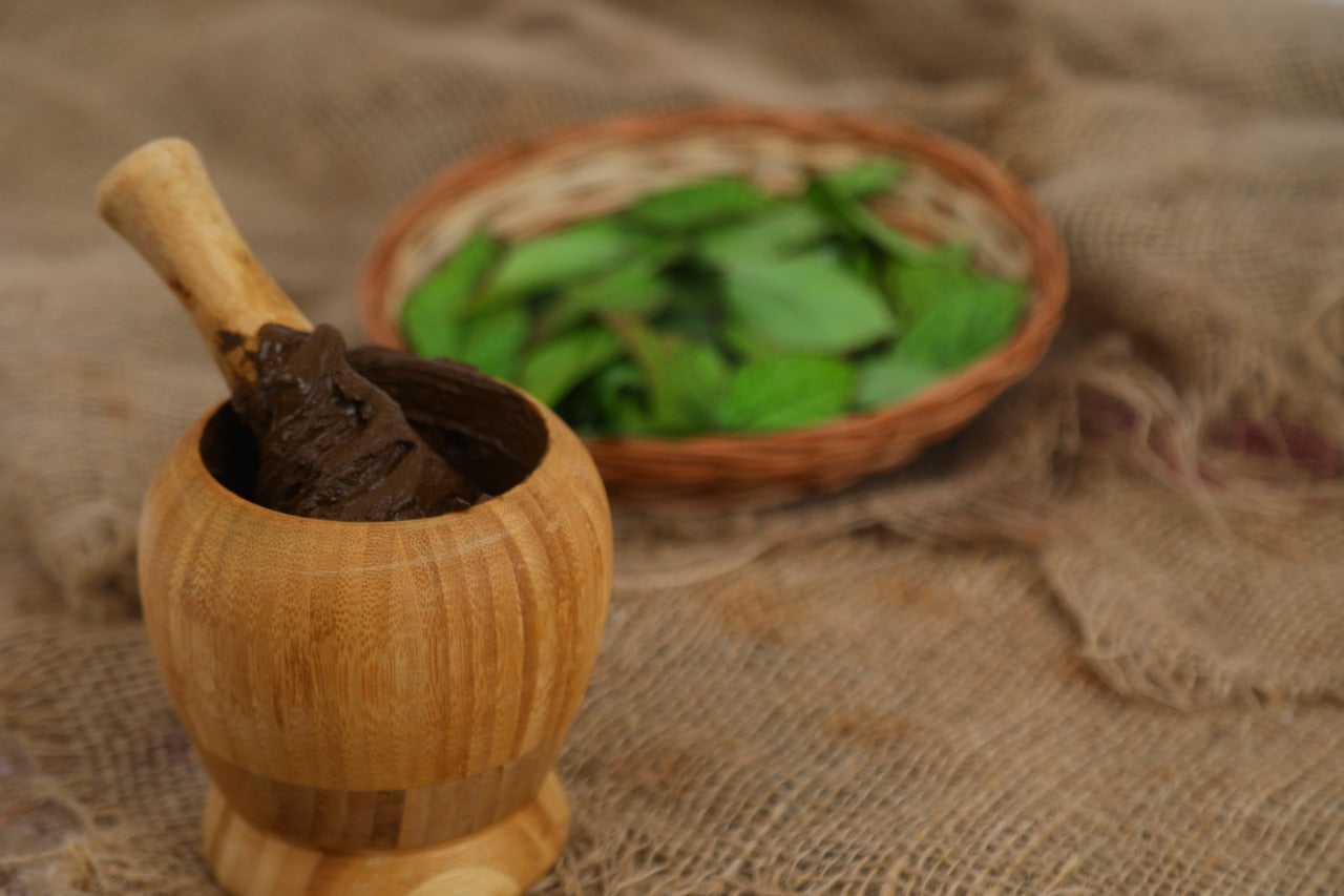 
                  
                    Banjara's Natural Henna Powder
                  
                