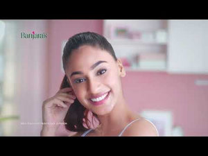 
                  
                    Load and play video in Gallery viewer, Banjara&amp;#39;s Saffron Face Wash with Pomegranate
                  
                